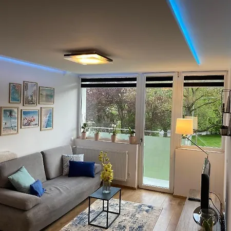 Apartament W Pieknej Lokalizacji-blisko Morza Апартаменти