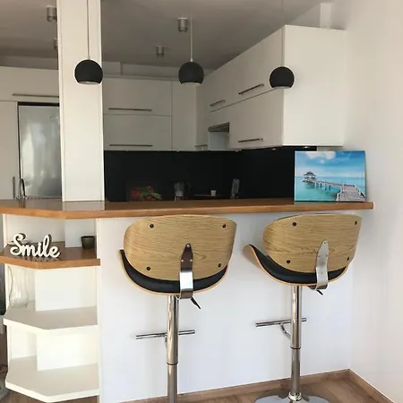 Apartament W Pieknej Lokalizacji-blisko Morza Апартаменти